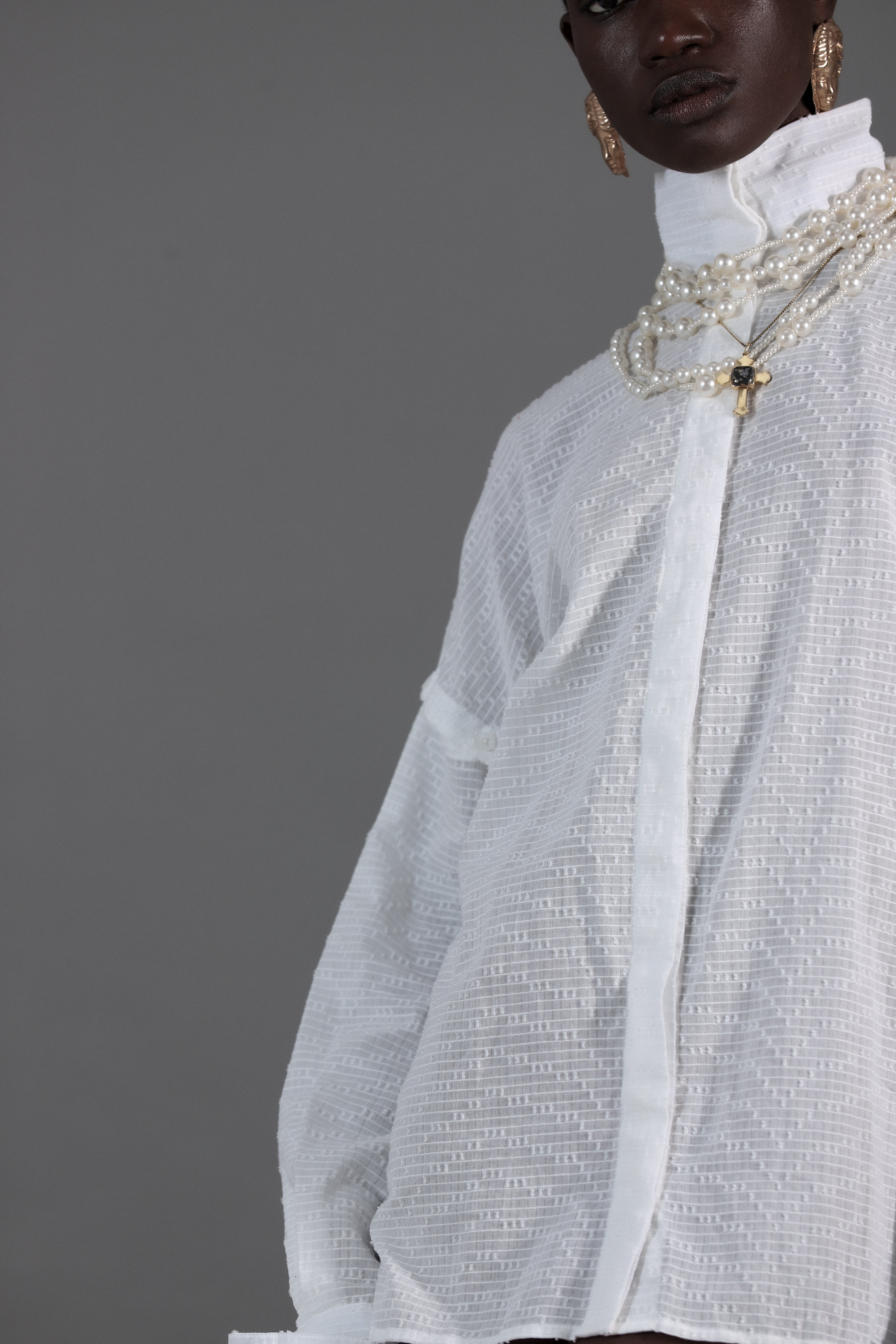 Unisex Shirt (Detachable Sleeves) - MUTU Brand