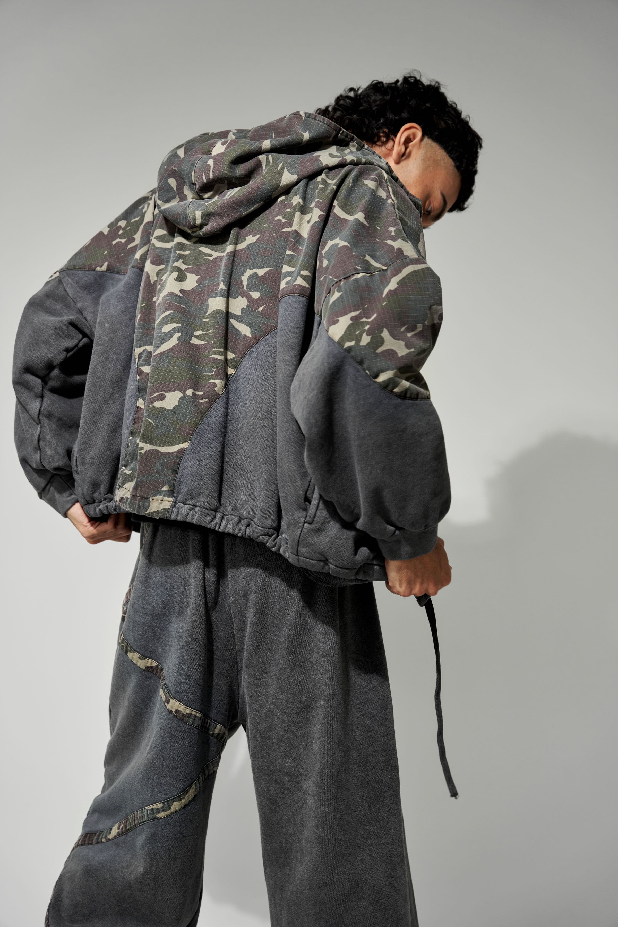 UNISEX TRACK SUIT "THE EXPLORER"