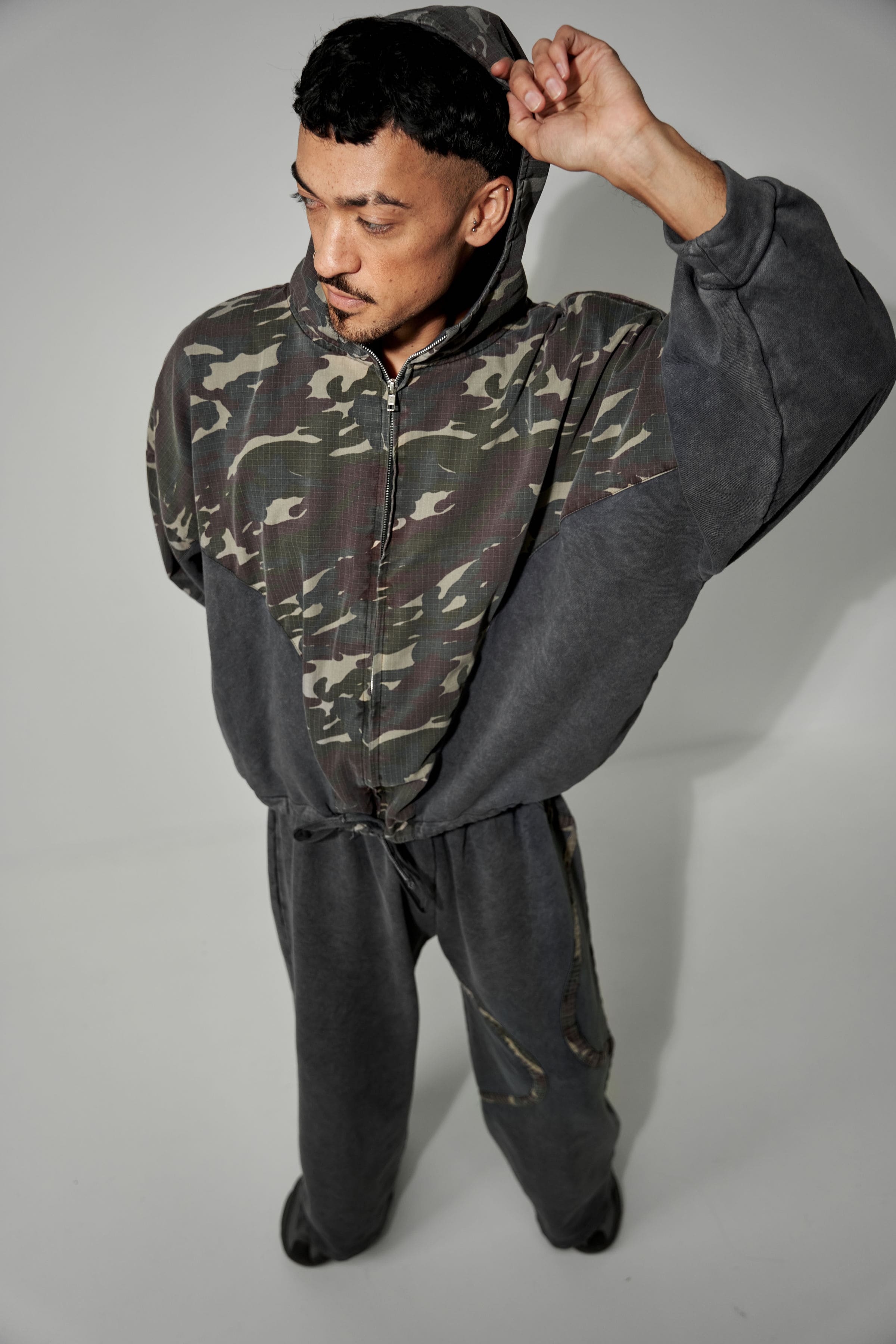 UNISEX TRACK SUIT "THE EXPLORER"