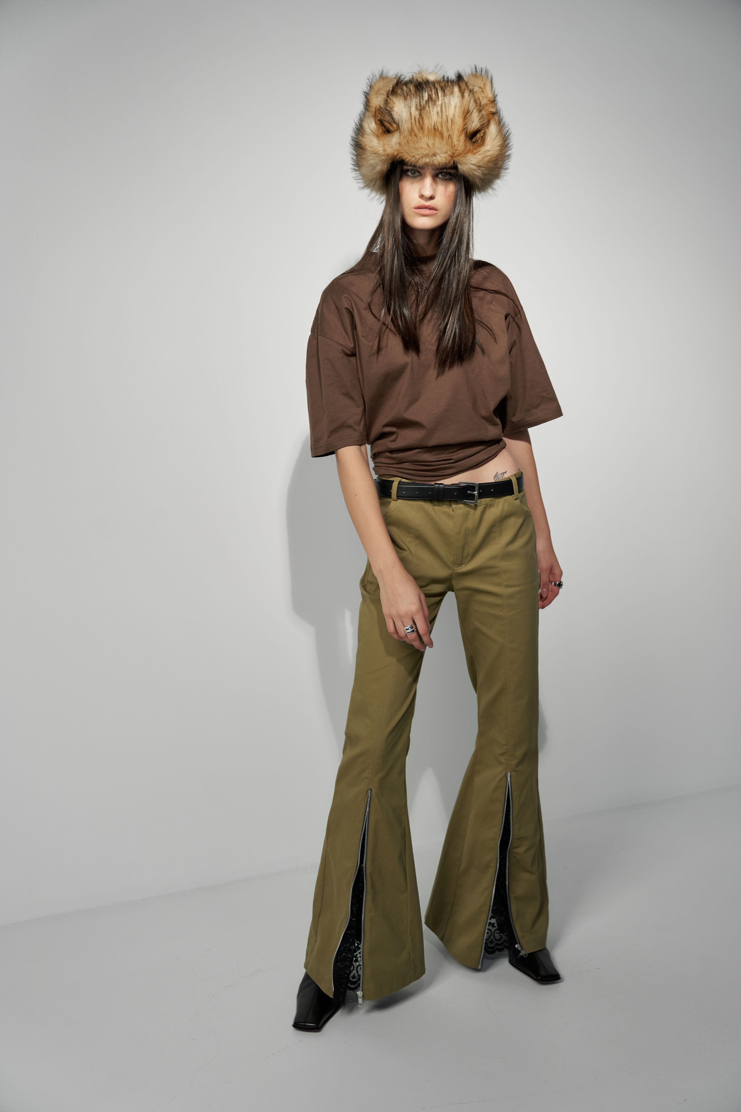 FLARED PANTS WITH LACE DETAILS