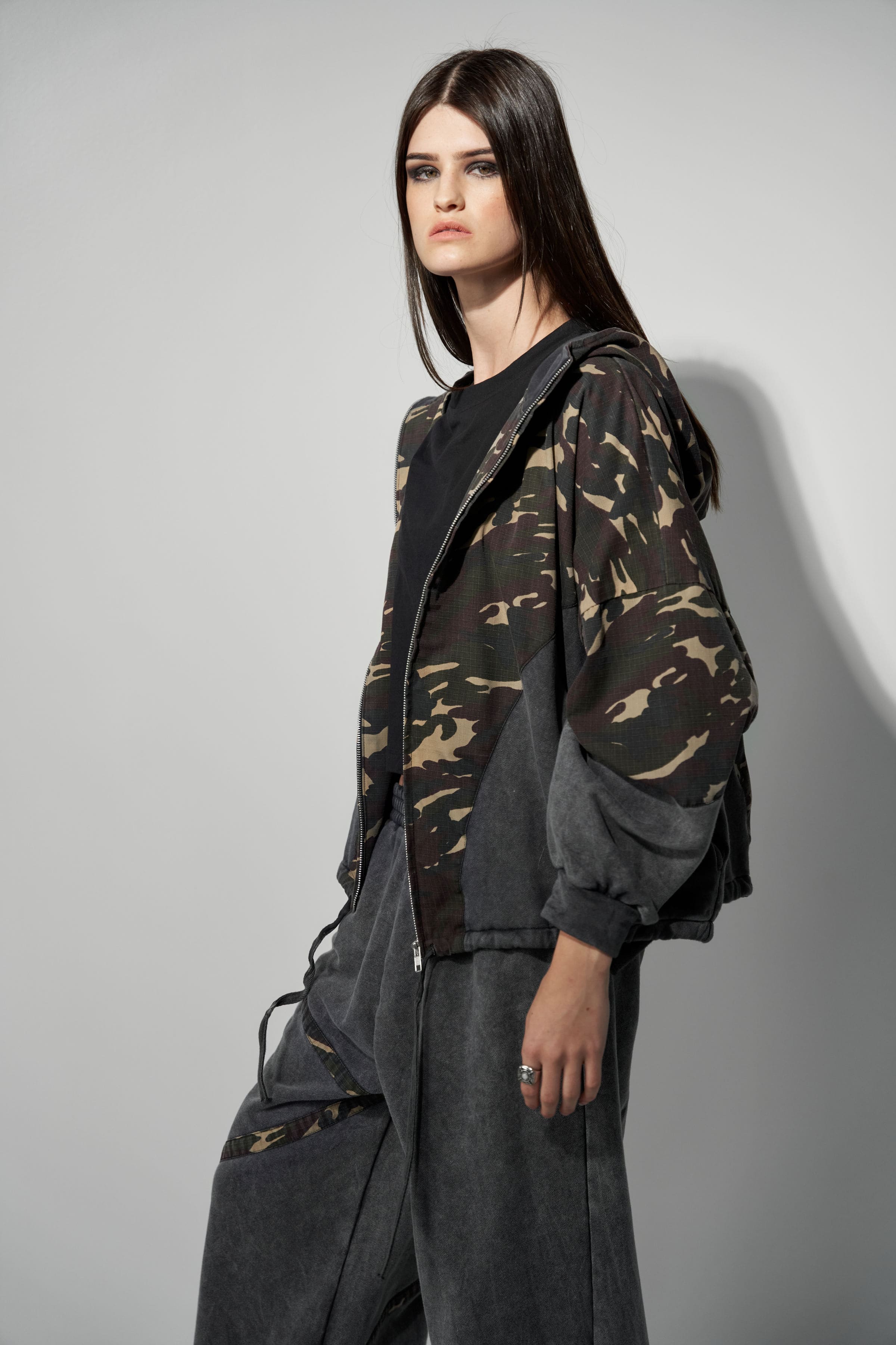 UNISEX TRACK SUIT "THE EXPLORER"