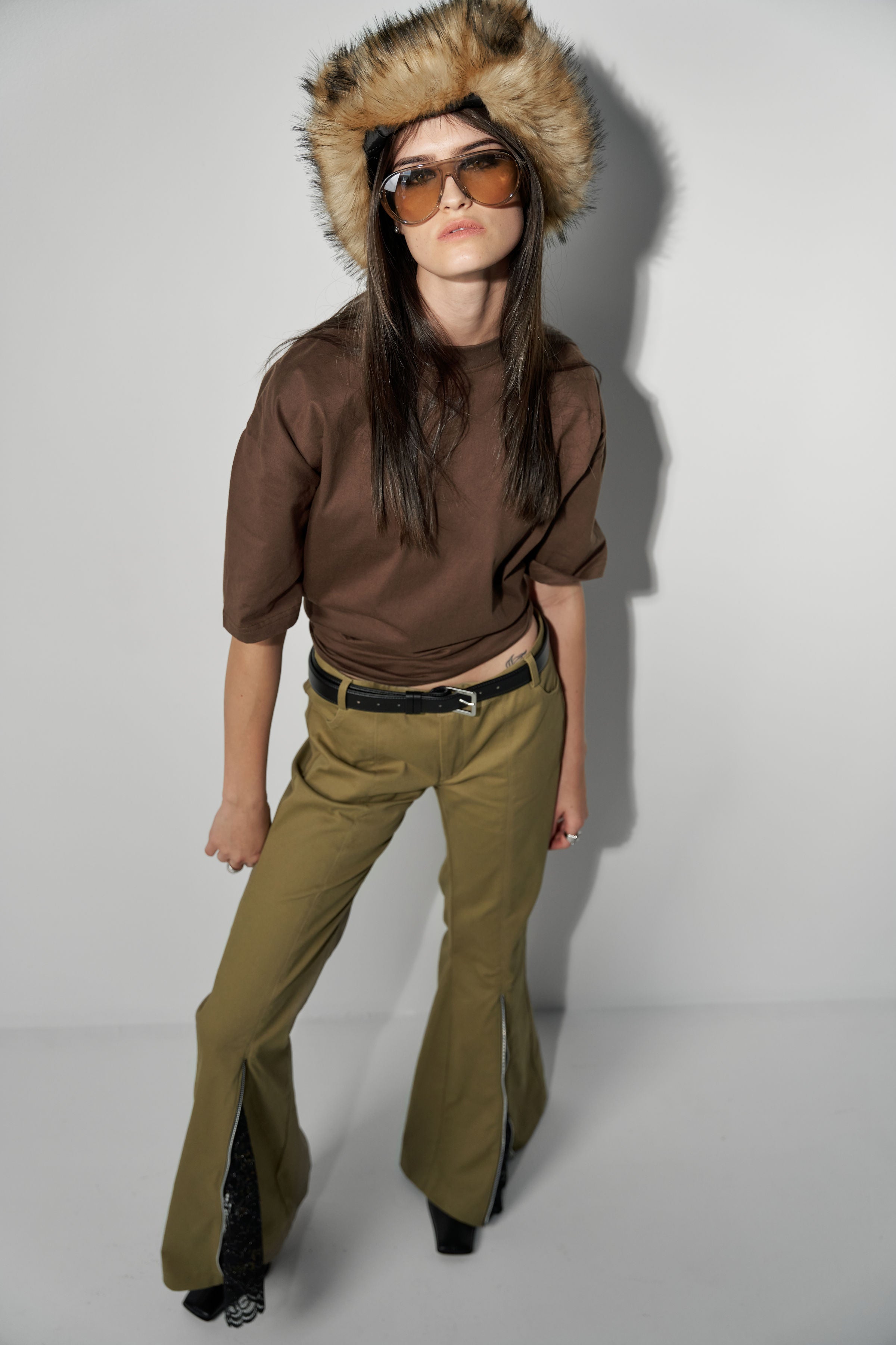 FLARED PANTS WITH LACE DETAILS